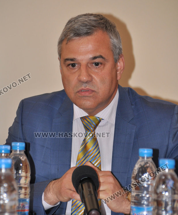 Радиация от 3 до 13 пъти над нормата тече от чешмите поне от 6 месеца