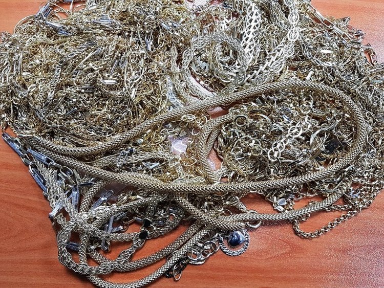 Снимки: Агенция Митници