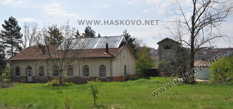 Кенана, Любен Каравелов и част от центъра пили радиоактивна вода