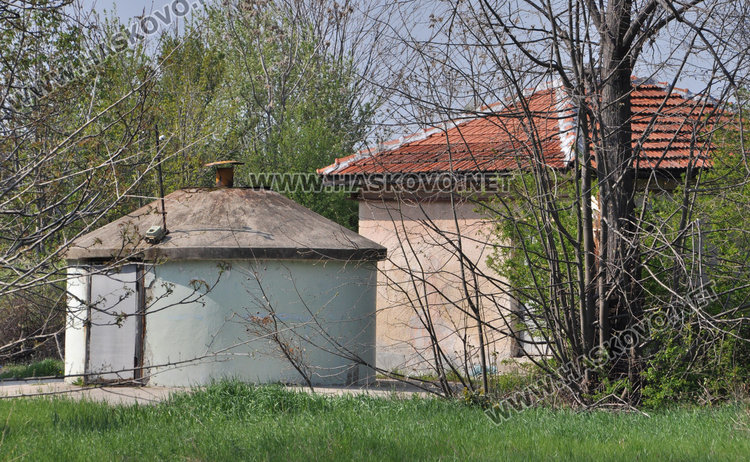 Кенана, Любен Каравелов и част от центъра пили радиоактивна вода