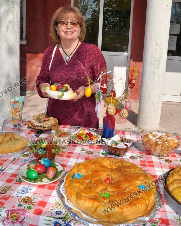 Великденска кулинарна изложба организираха в село Сталево