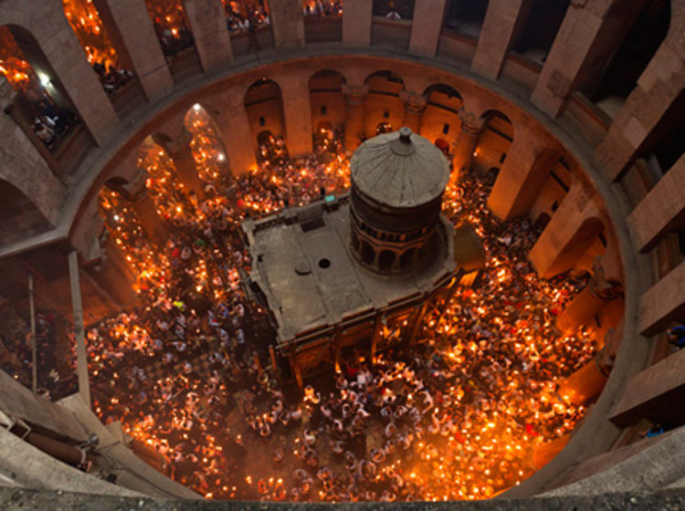 Смолян в очакване на благодатния огън