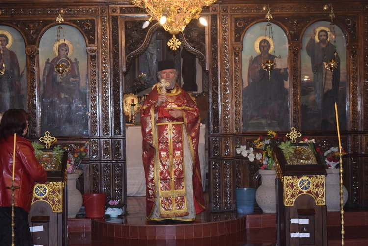 Свещеник и кмет към кърджалийци:”Христос воскресе!