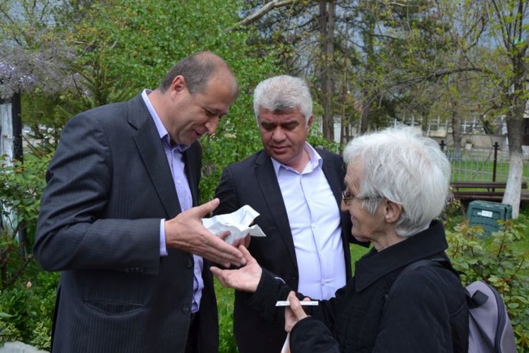 Жители и гости на Момчилград празнуваха Великден