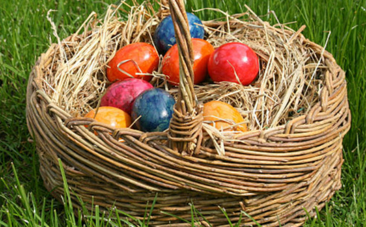Какво означават цветовете на великденските яйца