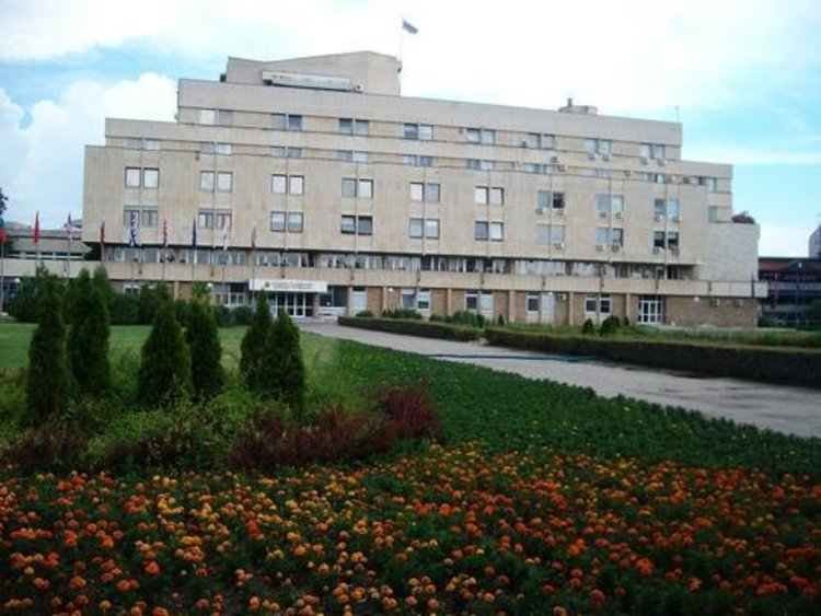 Общината събира  данък „сгради” и данъка върху МПС с по-високи ставки въпреки съдебното оспорване    