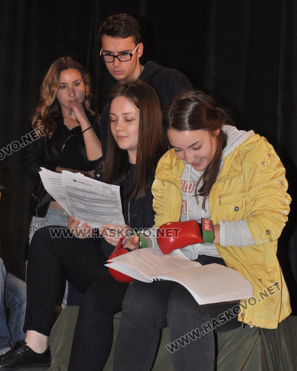 “Арлекин“ с премиера на „Третият рожден ден“