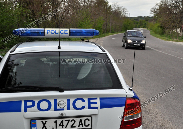 КАТ Хасково глобява по двама на час за превишена скорост