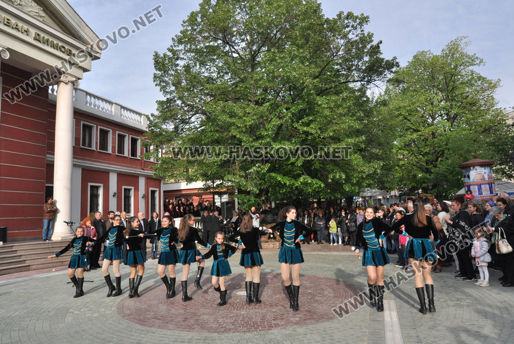 Лауреатът за поезия от 2002-а Иван Христов запали огъня на „Южна пролет“