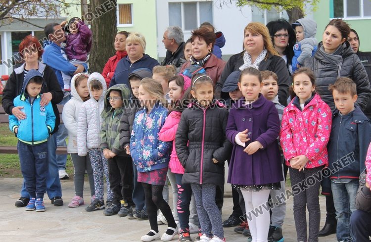 65 000 лв. струва ремонта на детската площадка на ул."С.Врачански"