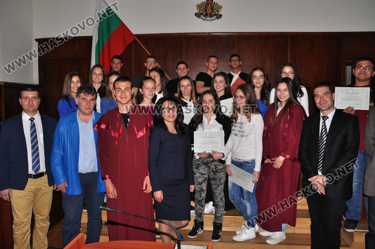 Осъдиха пияни и дрогирани ученици за катастрофа с пострадал