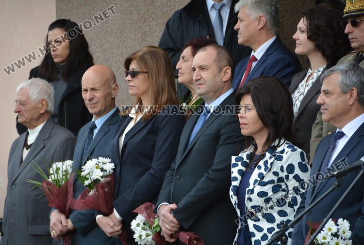 ПМГ Хасково с президентски плакет за 45-тата си годишнина