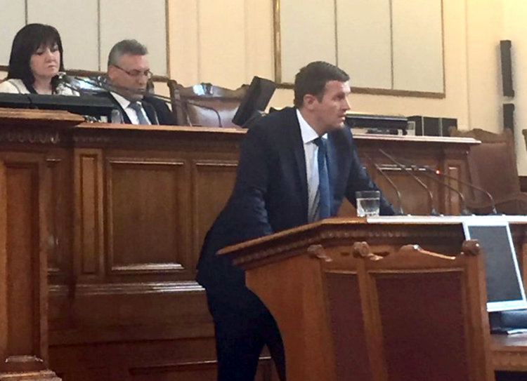 Огнян Герджиков към Станислав Дечев: Извинявайте, че ви уволних 