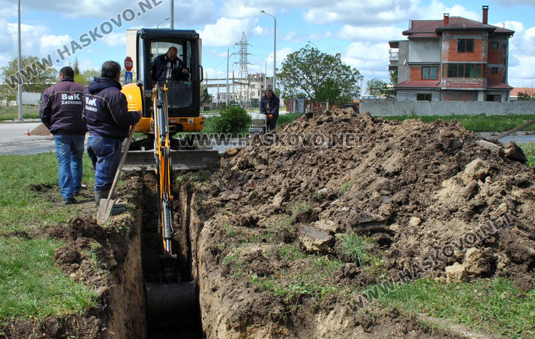 Чешмите в Болярово пресъхнаха, пускат вода от Бадема 