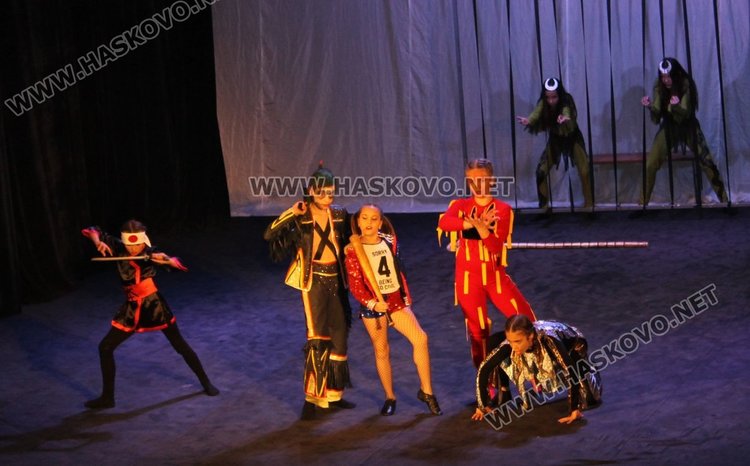 "Галаксико" се завърна като Общински център за танцово изкуство с първи спектакъл за 2017 година