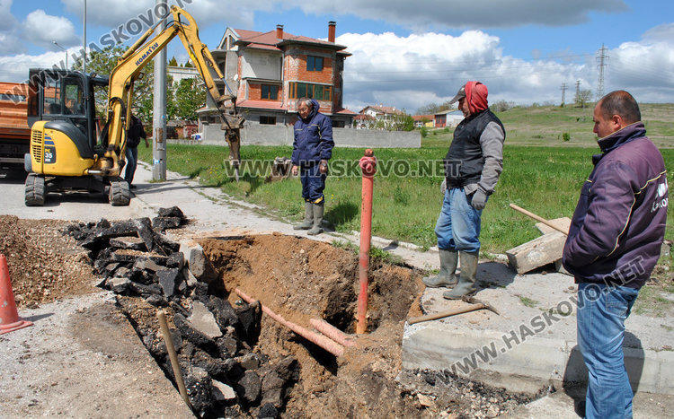 Чешмите в Болярово пресъхнаха, пускат вода от Бадема 
