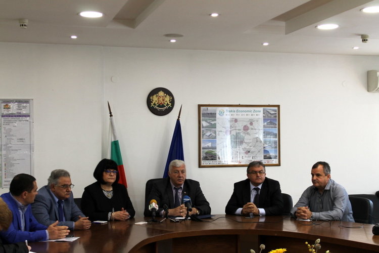 РЗИ обеща общината два пъти в месеца да получава информация за водата