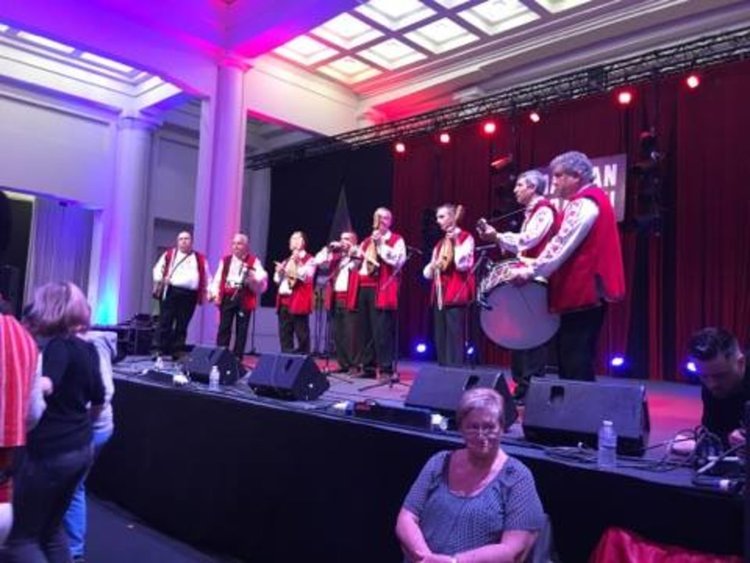 "Златна Тракия" и Народният оркестър на община Хасково омагьосаха Брюксел с българския фолклор
