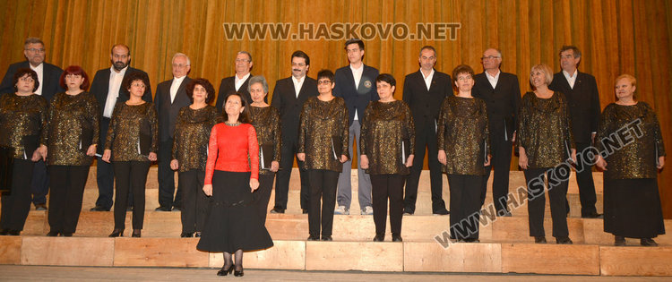 Шест хора участват в маратона“ България пее!“ в Хасково