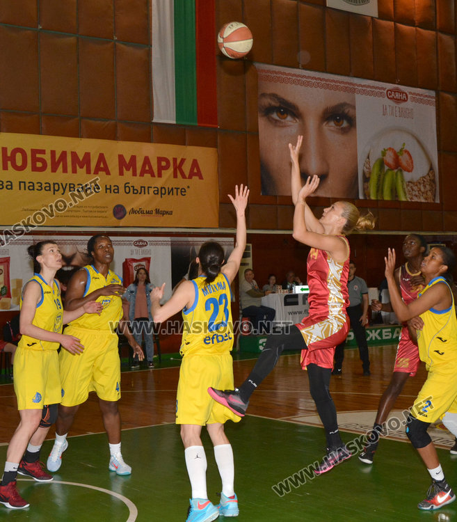 Брилянтно Хасково: Баскетболистките ни  изравниха на Монтана  след втория двубой за титлата