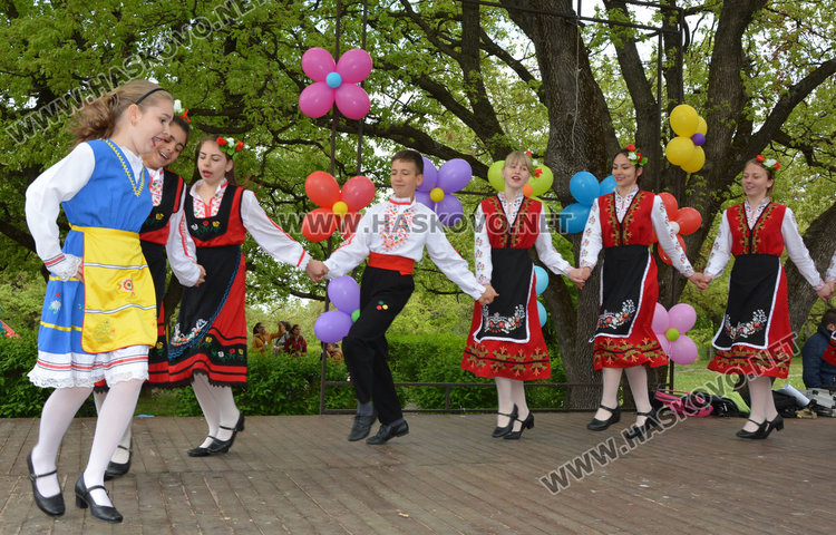 Учениците от "Климент" се забавляваха на „Пица парти” на Кенана