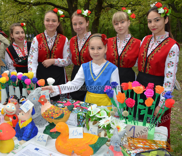 Учениците от "Климент" се забавляваха на „Пица парти” на Кенана