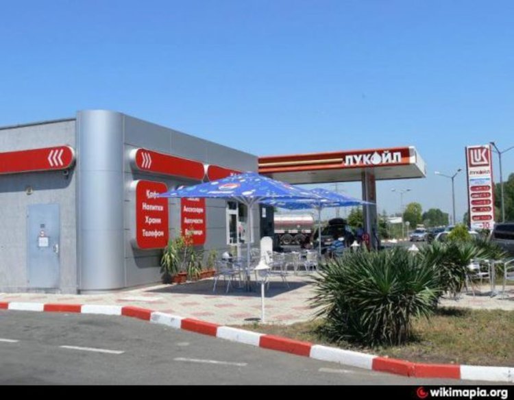 Нов тип измама: "Зареди си евтино гориво от Лукойл"