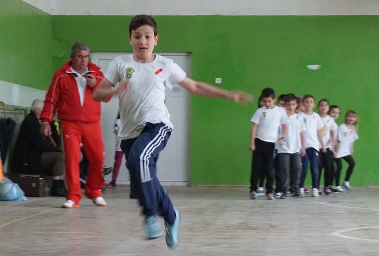 Четири димитровградски училища се включиха в Общинският турнир по подвижни игри за ученици от първи до трети клас