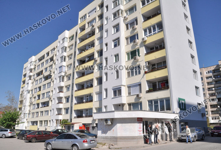 Трети саниран блок в Хасково с акт 16