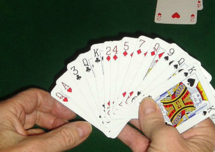 Майстори на спортния бридж идват на турнир в Асеновград