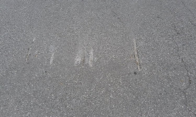 Читател: Джигит с Хюндай катери стълби по алеята в Кенана