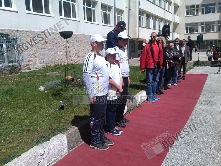 Огънят на Спешъл Олимпикс се разгоря в Смолян, ученически отбори се борят за медали