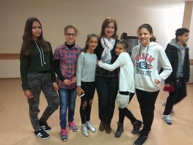 Екип знайковци впечатли журито не само със знания, но и с креативност и танцови умения