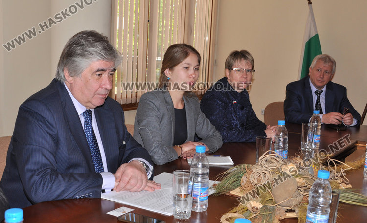 Русия оглежда бизнеса в Хасково, иска вино и плодове