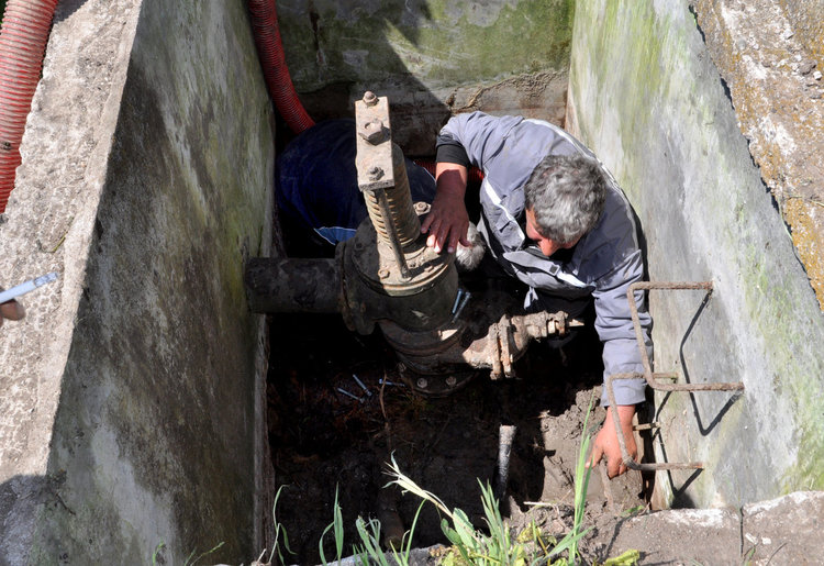 Авария в главен водопровод оставя три квартала в Хасково без вода
