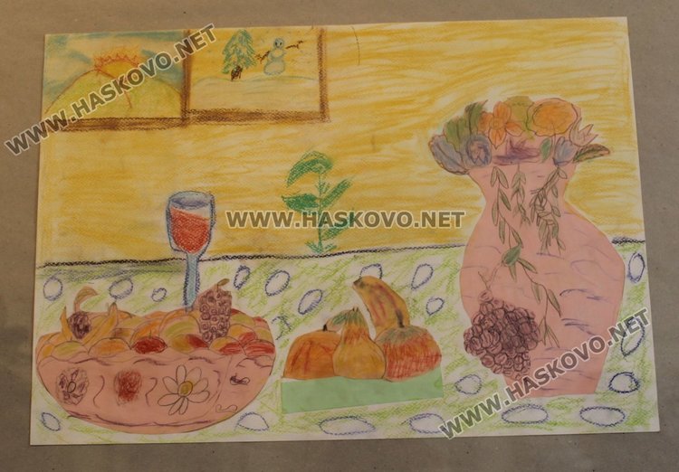 Малки художници от СУ "Любен Каравелов" откриха своя първа изложба