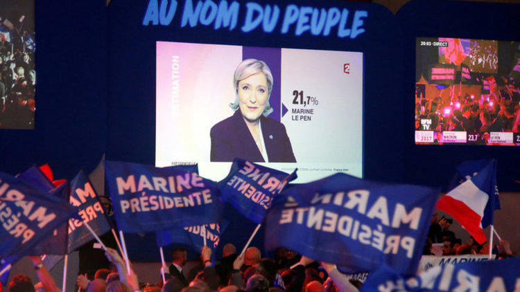 Искат имунитета на Марин Льо Пен и за финансови машинации