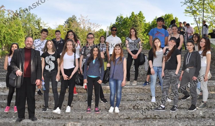 Димитровградчани почетоха паметта на Пеньо Пенев