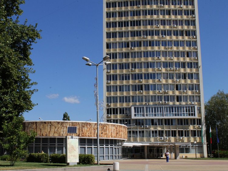 Димитровградските съветници разглеждат 21 докладни на сесия днес