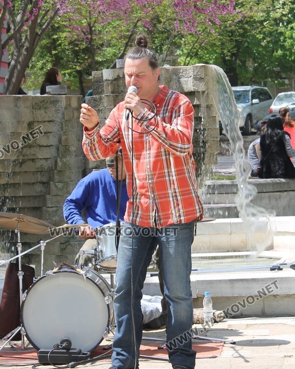 Свириха джаз на открито на градската алея в Димитровград