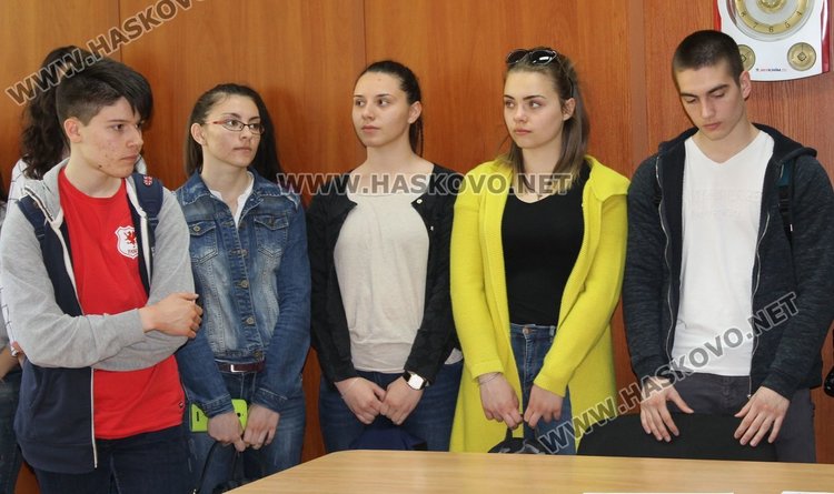 Ученици посетиха Районен съд  -Димитровград