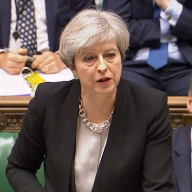 Тереза Мей се срещна с Юнкер и преговарящия на ЕС за Брекзит