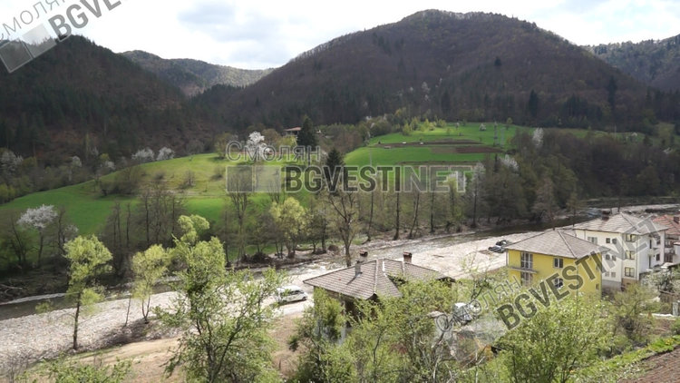 Времето: Слънчево с до 30 градуса на места