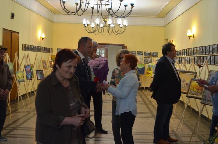 Майските културни тържества започнаха с откриване на изложба