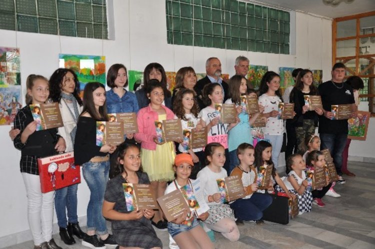 Награди в памет на незабравимия Джими