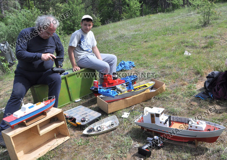 60 кораба в надпревара за бързина и фигурен пилотаж край Харманли 