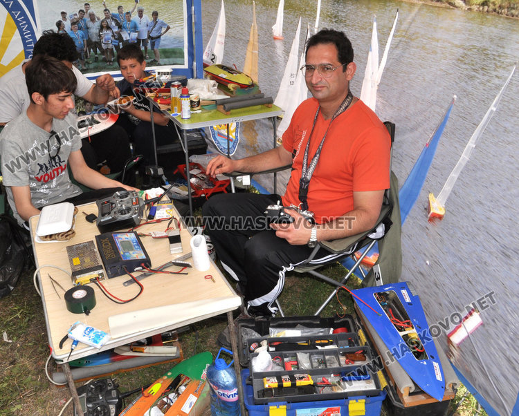 60 кораба в надпревара за бързина и фигурен пилотаж край Харманли 