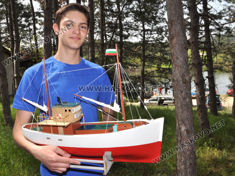 60 кораба в надпревара за бързина и фигурен пилотаж край Харманли 