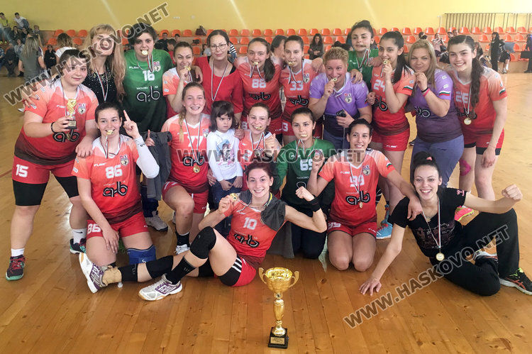 Девойките на Хасково грабнаха златото на хандбал 