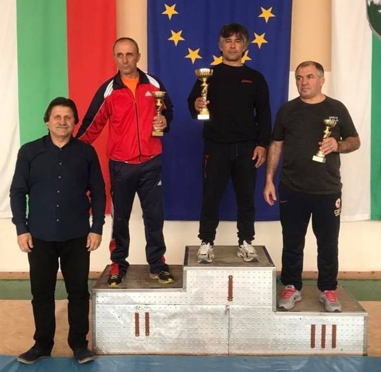 Нови медали за димитровградските борци от два турнира